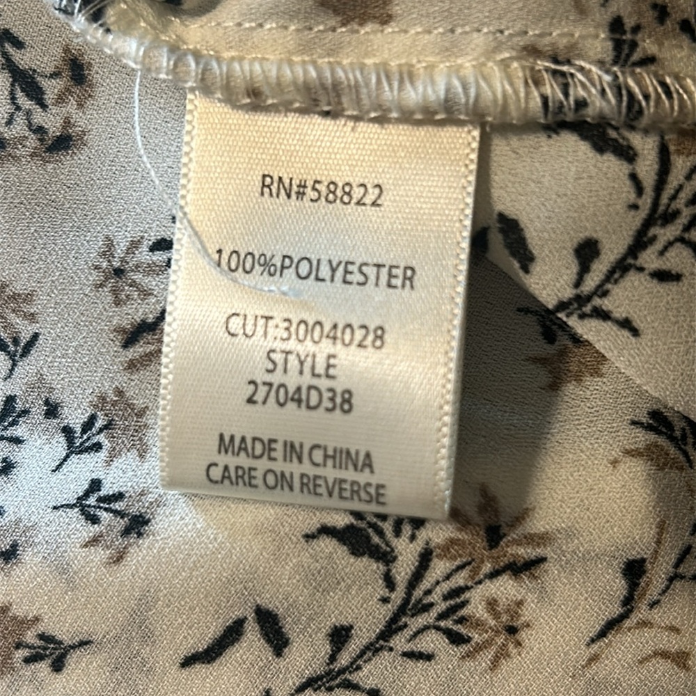 Max Studio Floral Ruffle Blouse - XL - Picture 5 of 6